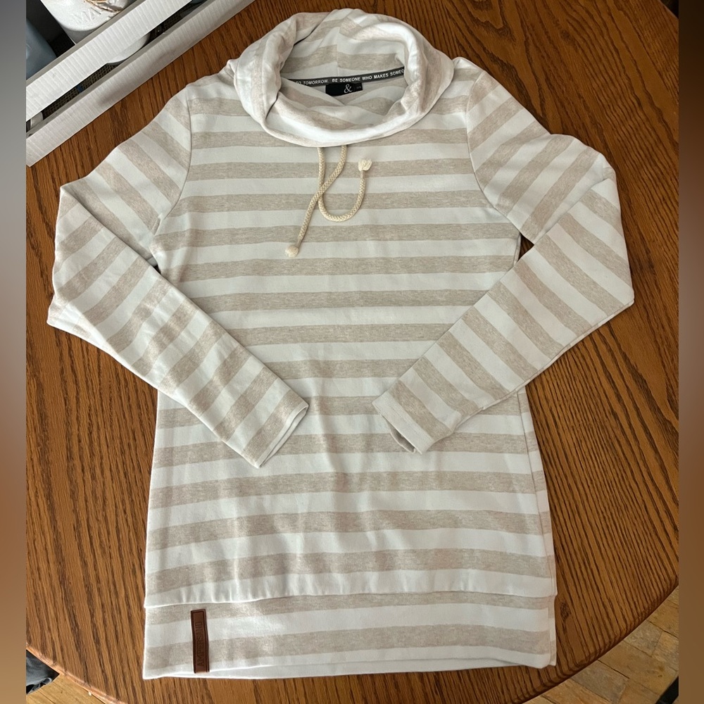 Ampersand Ave. striped long sleeve cowl neck tunic size small tan/white stripe.